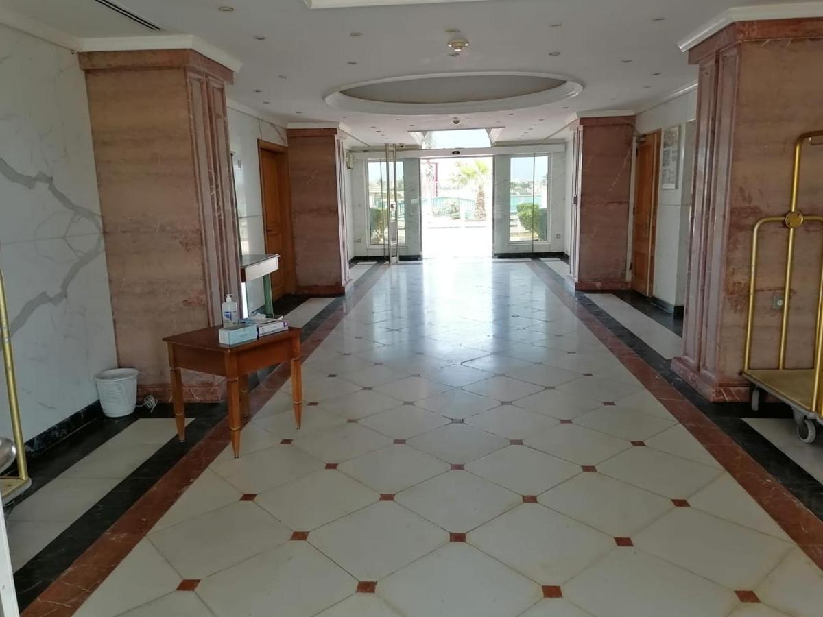 Durrah Beach Apartment Durat Alarous Esterno foto