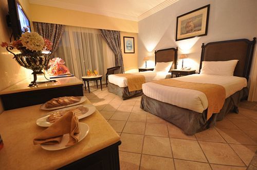 Durrah Beach Apartment Durat Alarous Esterno foto
